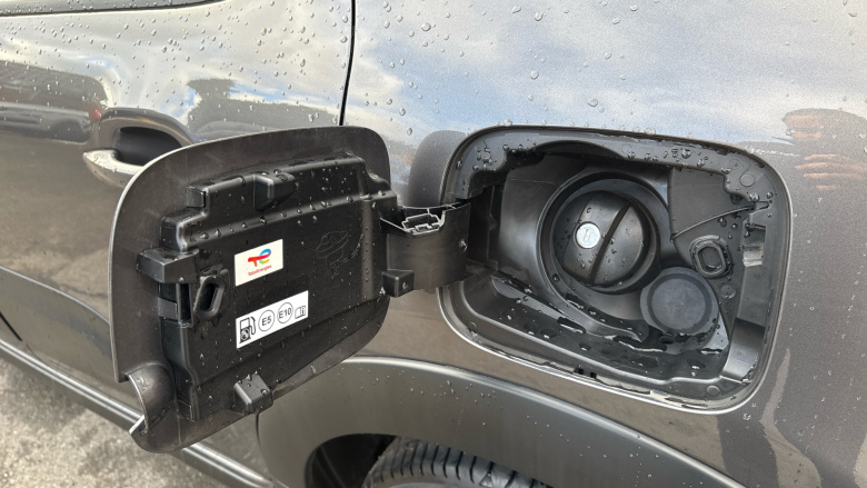 Citroen C3 1.2 PureTech 110 Plus 5dr EAT6 Petrol Hatchback